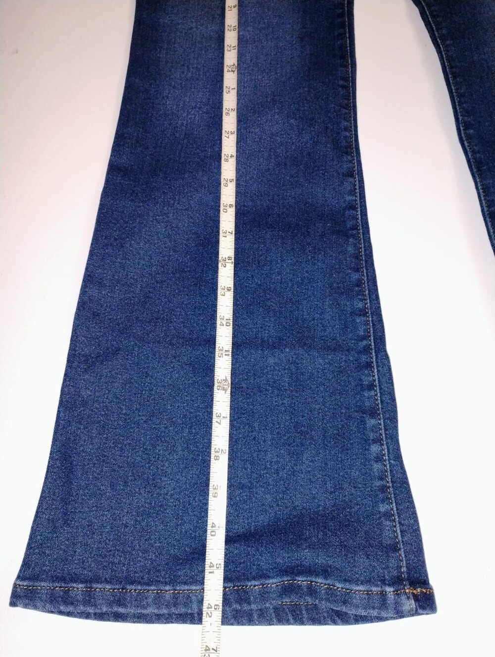 Jessica Simpson Women's Blue Flare Jeans with High Rise New Size 10 - Picture 3 of 5
